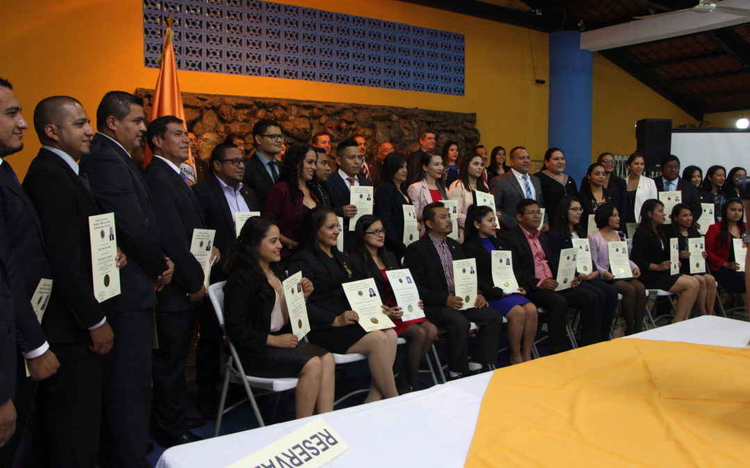 Juramentación de Nuevos Colegiados en Salamá, Baja Verapaz.